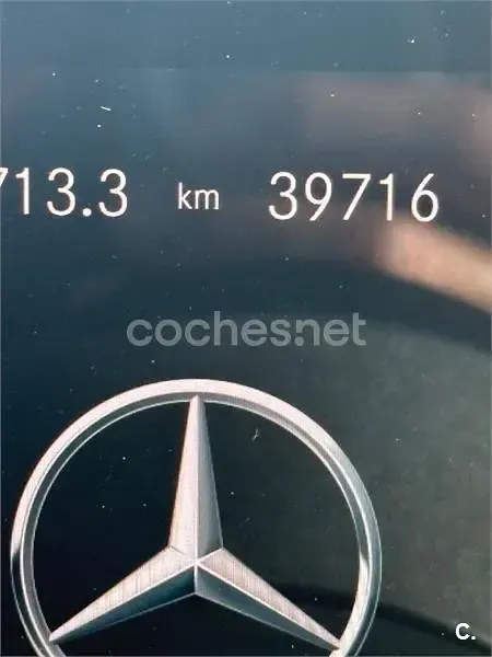 Usado Mercedes CLA220 190 CV (139 kW) 2021 Gris / plata Berlina
