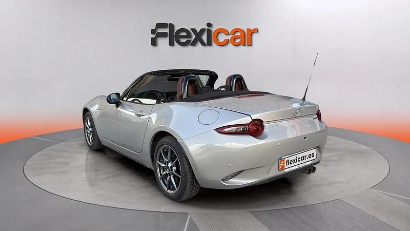 Usado Mazda MX5 Prime-Line 132 CV (97 kW) 2024 Gris Descapotable