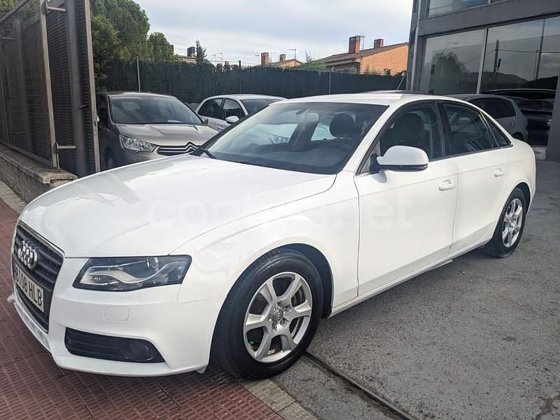 Blanco Usado 2012 Audi A4 Berlina | 8290 € (Buen precio) - Imagen 1/4