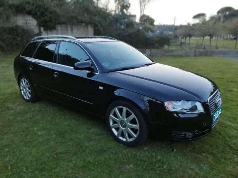 Usado Audi A4 Premium 140 CV (102 kW) 2005 Negro Familiar