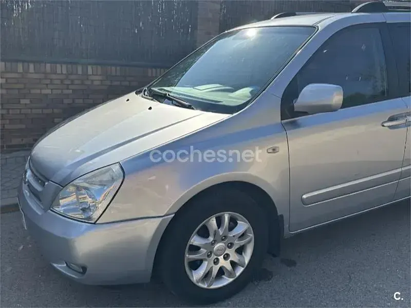 Usado Kia Carnival 185 CV (136 kW) 2010 Blanco Monovolumen