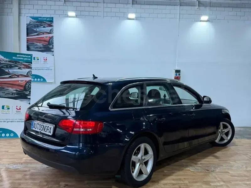 Usado Audi A4 S-Line 143 CV (105 kW) 2009 Azul Familiar