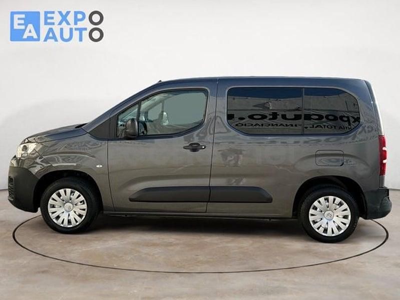 Usado Citroën Berlingo Feel 100 CV (73 kW) 2018 Negro Monovolumen