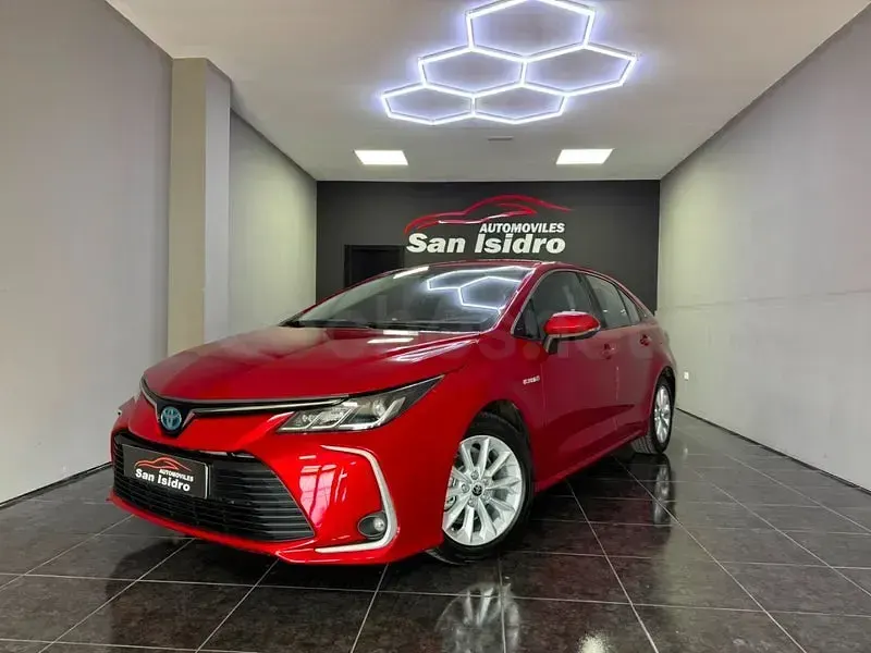 Usado Toyota Corolla Business Edition 122 CV (89 kW) 2020 Rojo Berlina