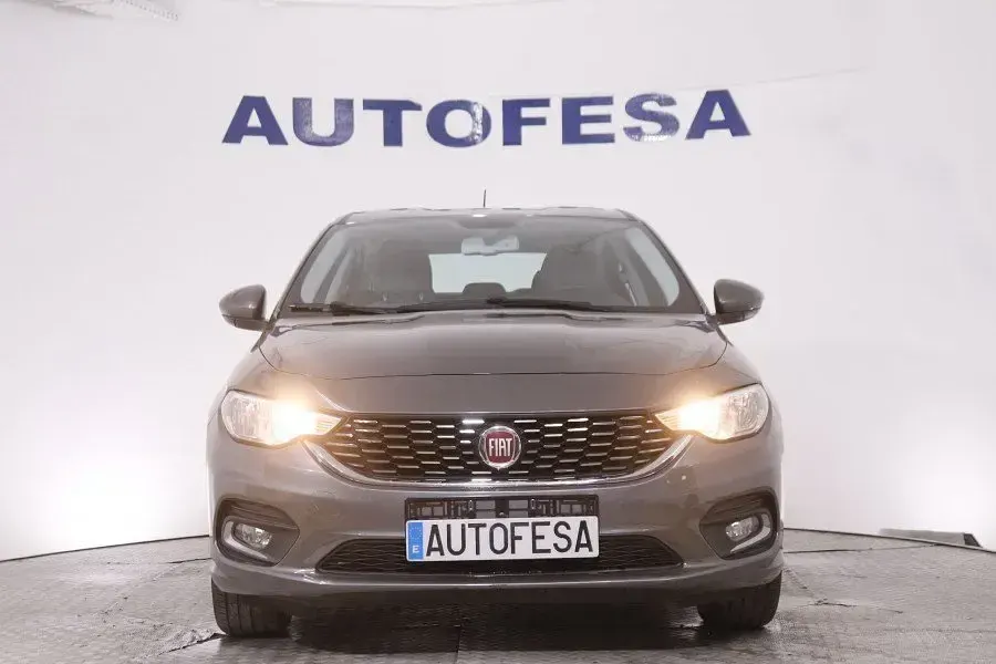 Usado Fiat Tipo Easy 95 CV (69 kW) 2016 Gris titanio Berlina