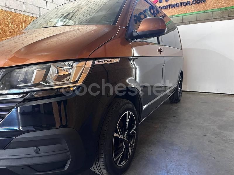 Usado VW Multivan 150 CV (110 kW) 2021 Negro Van