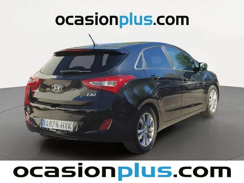 Usado Hyundai i30 GO! 101 CV (74 kW) 2014 Negro Utilitario
