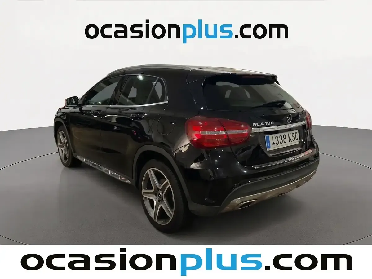 Usado Mercedes GLA180 122 CV (89 kW) 2018 Negro SUV