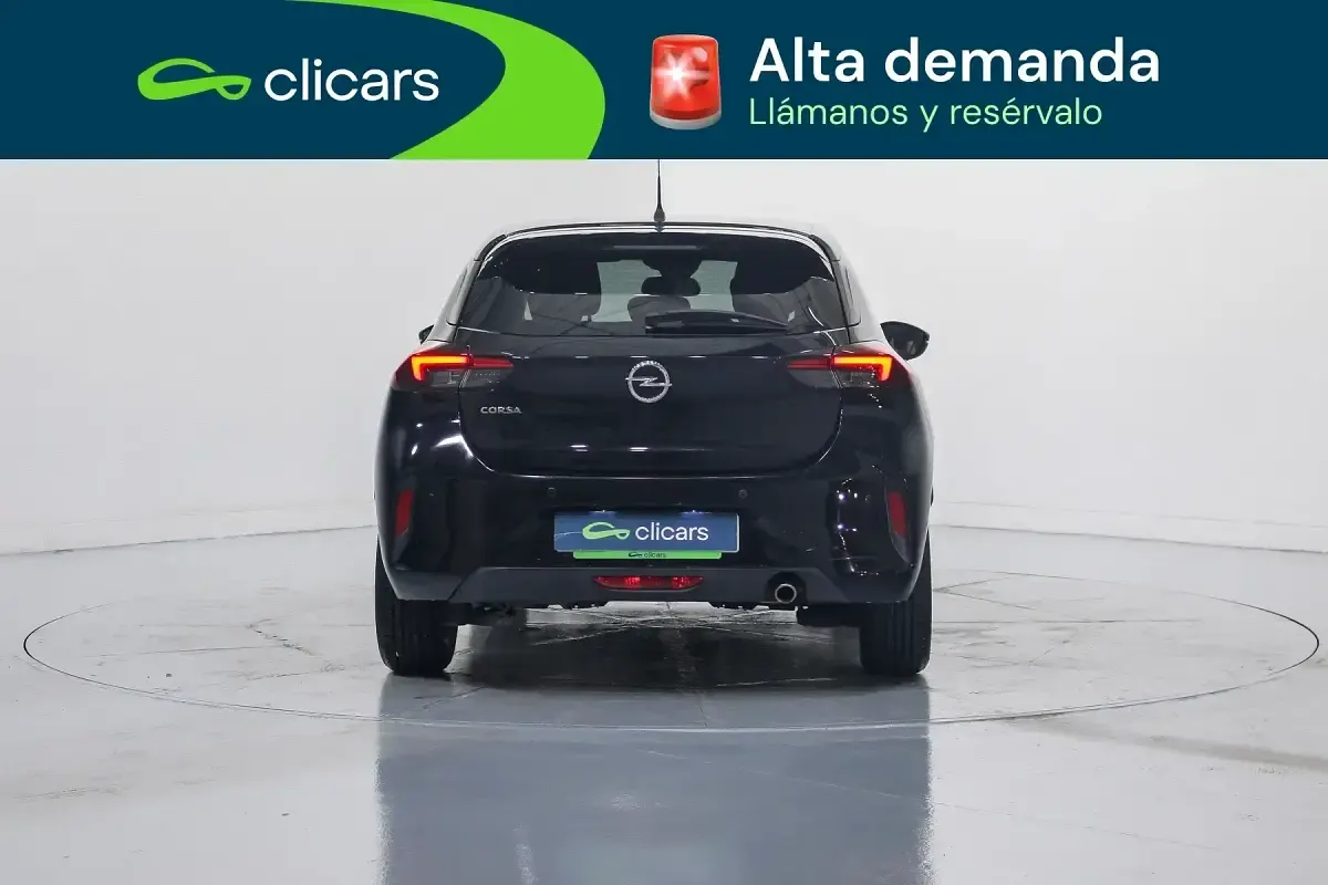 Usado Opel Corsa GS Line 100 CV (73 kW) 2022 Negro Utilitario