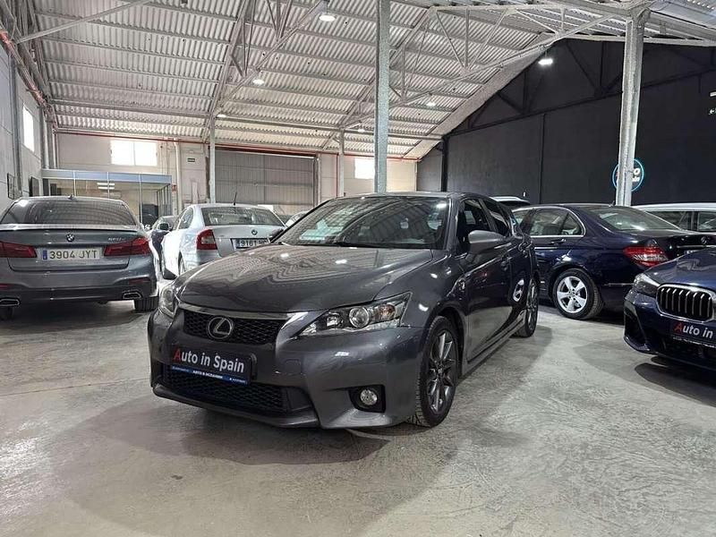 Usado Lexus CT200h Sport Line 136 CV (100 kW) 2013 Gris Utilitario