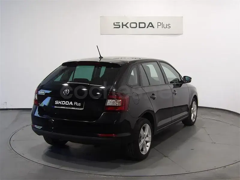 Usado Skoda Rapid Ambition 95 CV (69 kW) 2018 Negro Utilitario