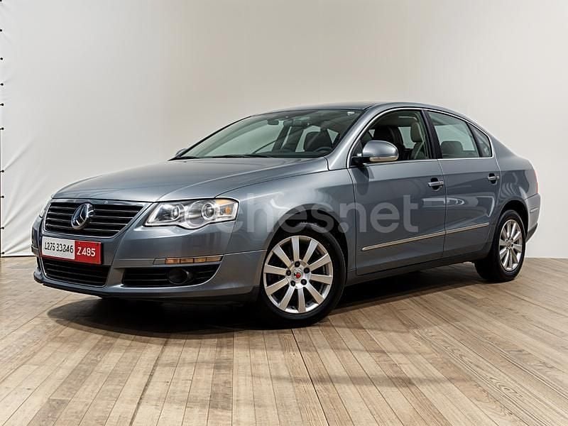Verde Usado 2009 VW Passat Advance Berlina | 5999 € (Precio justo) - Imagen 1/4