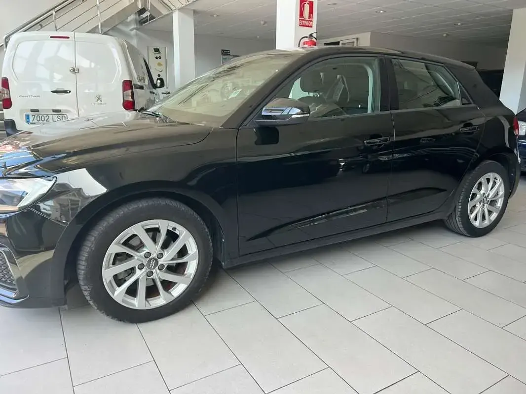 Usado Audi A1 Sportback S-Line 116 CV (85 kW) 2018 Negro Utilitario