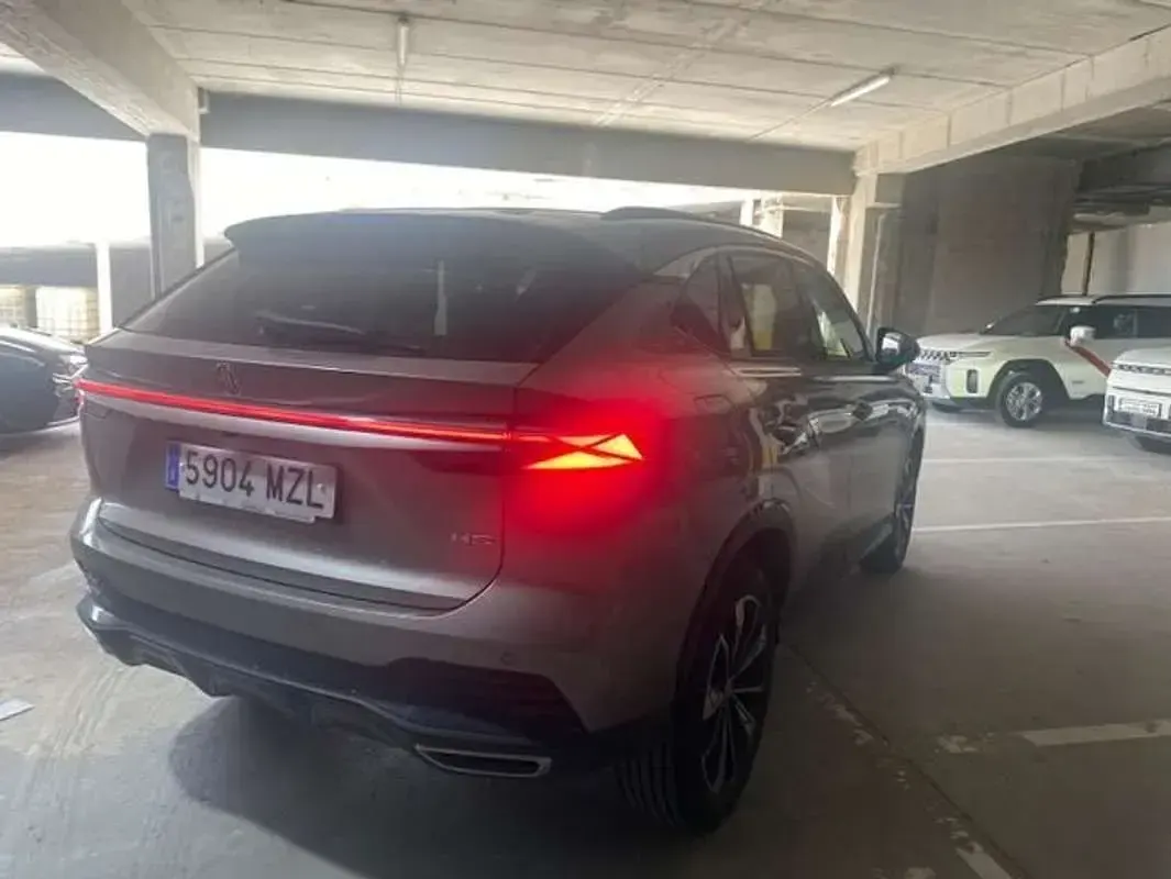Usado MG HS Luxury 170 CV (125 kW) 2025 Gris SUV