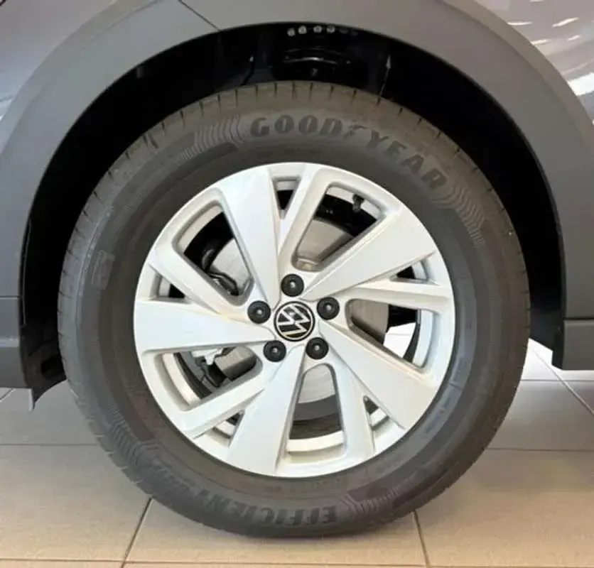 Usado VW Taigo 95 CV (69 kW) 2023 Gris SUV