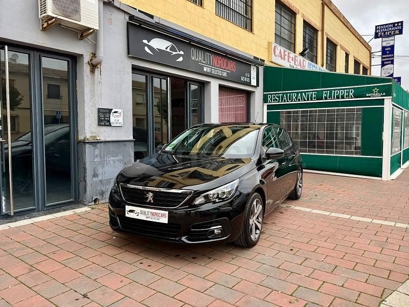 Usado Peugeot 308 Allure 130 CV (95 kW) 2021 Negro Berlina