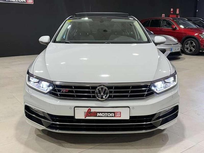 Usado VW Passat Advance 150 CV (110 kW) 2018 Blanco Berlina