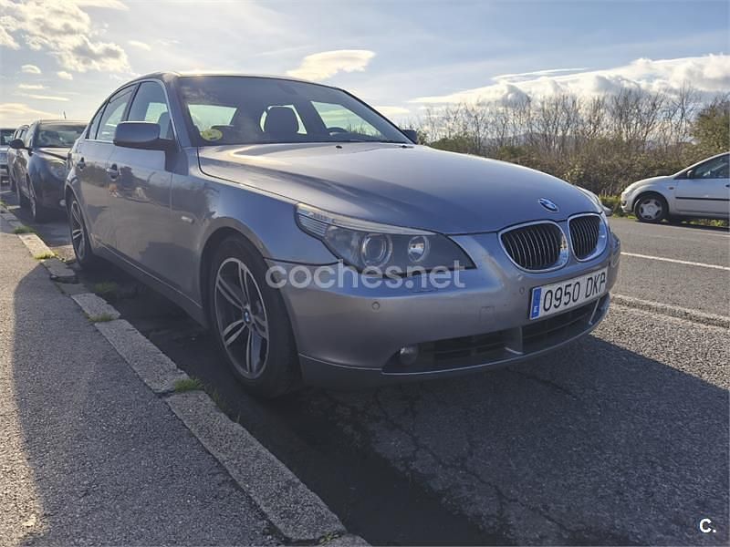 Usado BMW 535 272 CV (200 kW) 2005 Gris / plata Berlina
