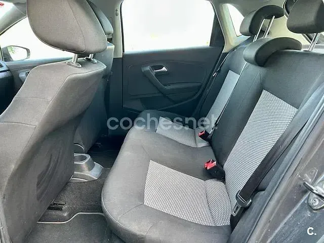 Usado VW Polo Sport 75 CV (55 kW) 2010 Gris / plata Utilitario