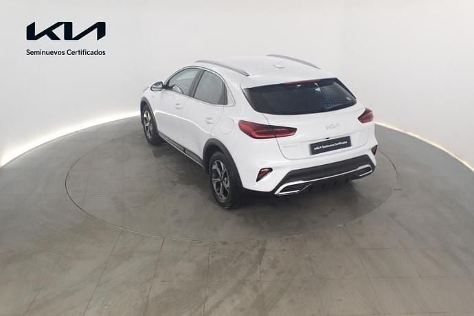 Usado Kia XCeed 101 CV (74 kW) 2025 Blanco SUV
