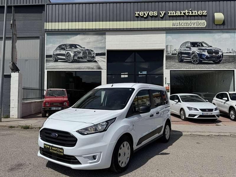 Usado Ford Tourneo Trend 101 CV (74 kW) 2021 Blanco Monovolumen