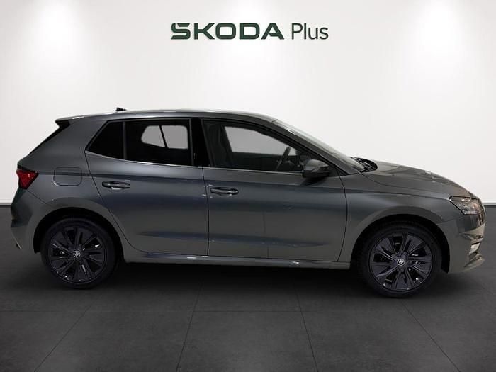 Nuevo Skoda Fabia 95 CV (69 kW) 2026 Gris Utilitario