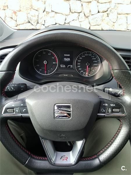 Usado Seat Leon ST FR 150 CV (110 kW) 2015 Blanco Familiar