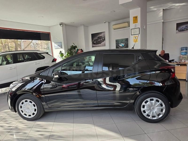 Usado Nissan Micra Acenta 92 CV (67 kW) 2022 Negro Utilitario