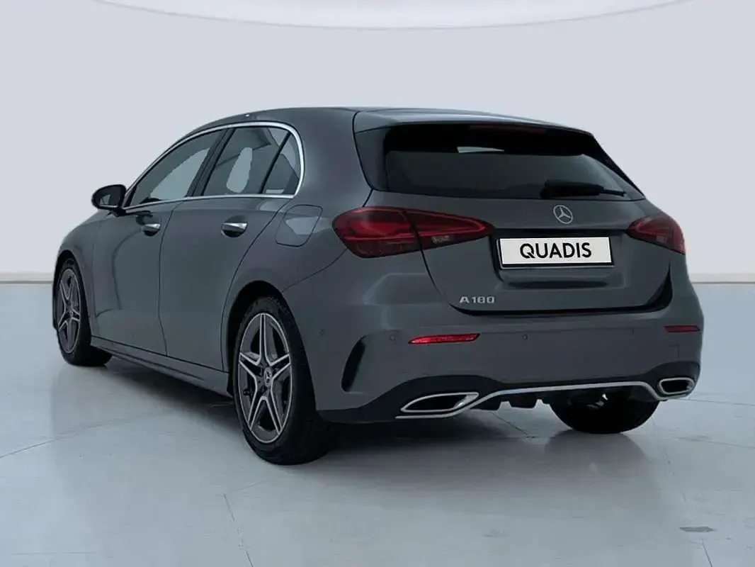 Usado Mercedes A180 Advanced 136 CV (100 kW) 2025 Gris Utilitario