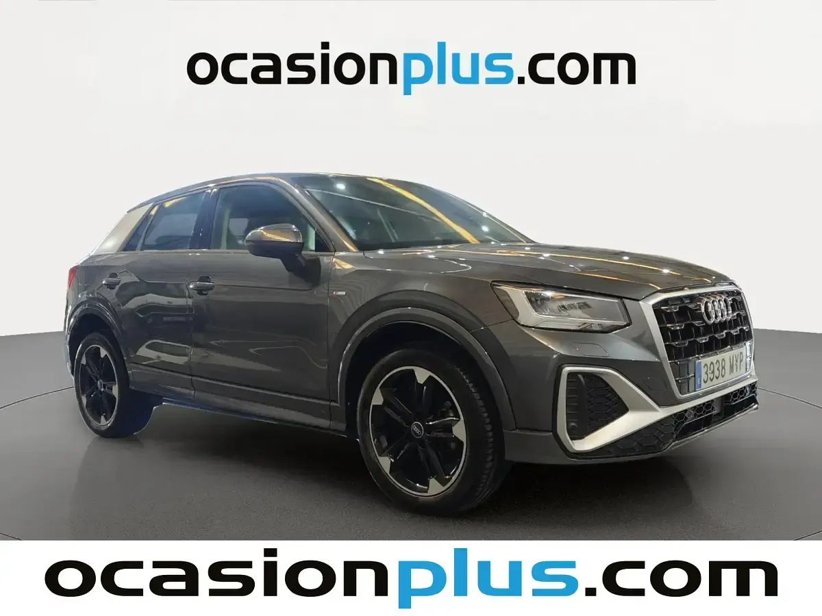 Usado Audi Q2 S-Line 116 CV (85 kW) 2025 Gris SUV