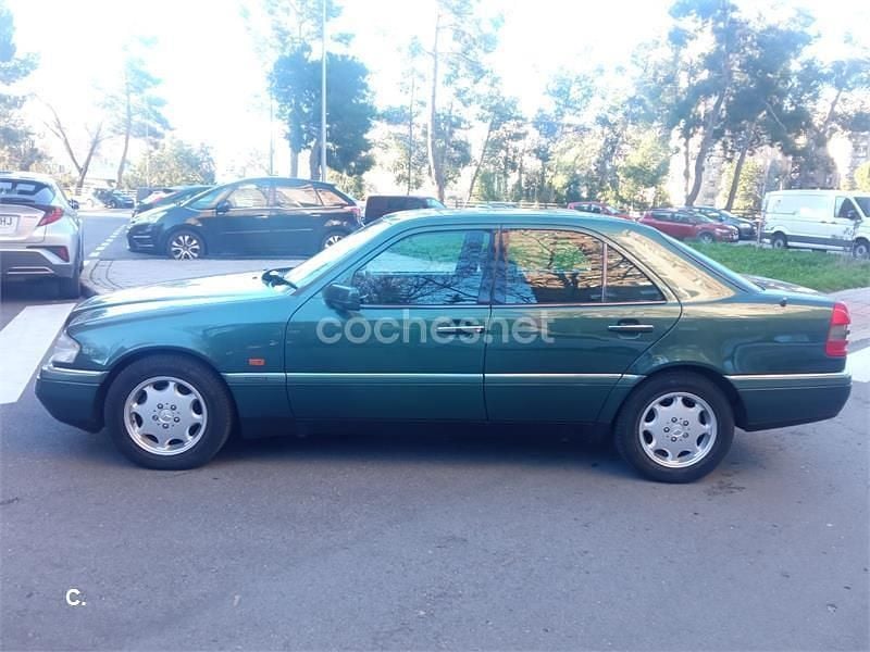 Usado Mercedes C280 Elegance 193 CV (141 kW) 1994 Verde Berlina