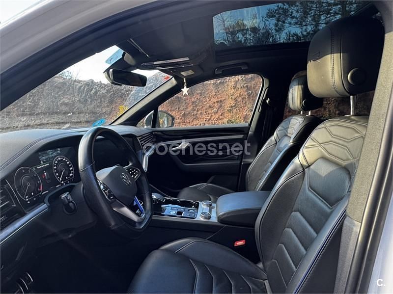 Käytetty VW Touareg R 462 HP (339 kW) 2021 Valkoinen Katumaasturi
