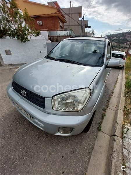 Gris / plata Usado 2003 Toyota RAV4 Luna SUV | 8000 € (Precio justo) - Imagen 1/4