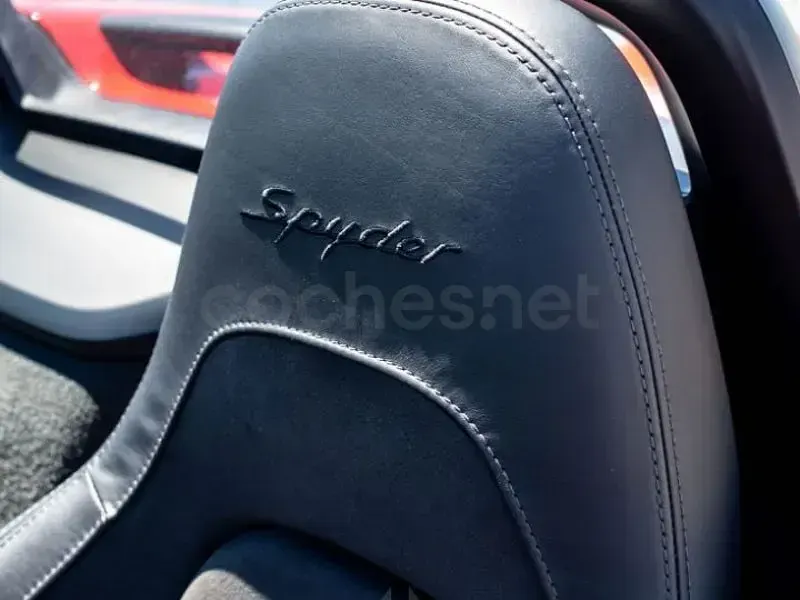 Usado Porsche 718 Spyder 420 CV (308 kW) 2023 Rojo Descapotable