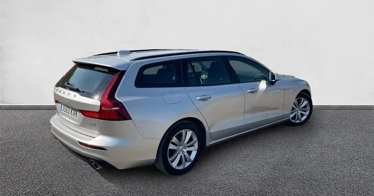 Usado Volvo V60 Momentum 190 CV (139 kW) 2019 Familiar