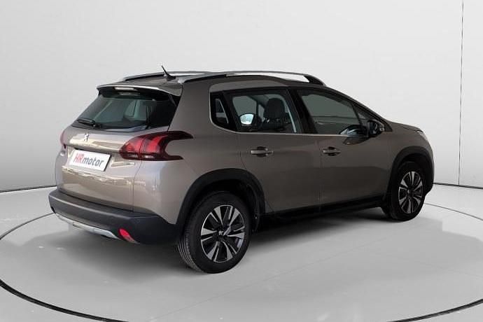 Usado Peugeot 2008 Allure 111 CV (81 kW) 2016 Beige SUV