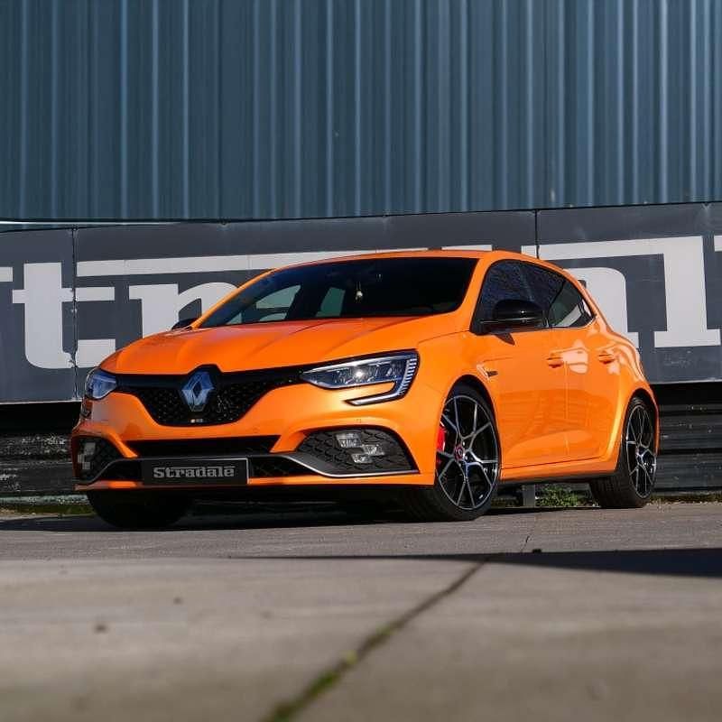 Usado Renault Mégane IV Trophy 300 CV (220 kW) 2021 Naranja Utilitario