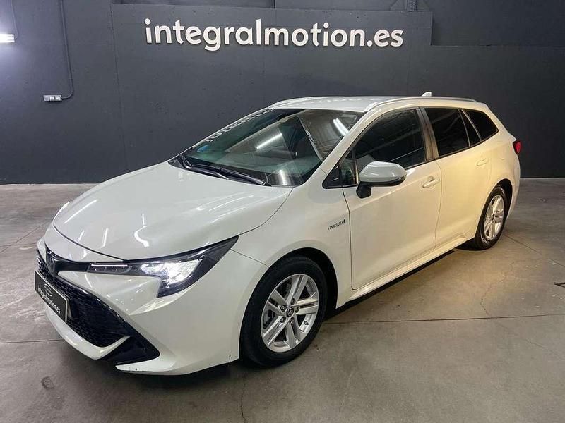 Blanco Usado 2020 Toyota Corolla Active Familiar | 20.900 € (Un poco caro) - Imagen 1/4