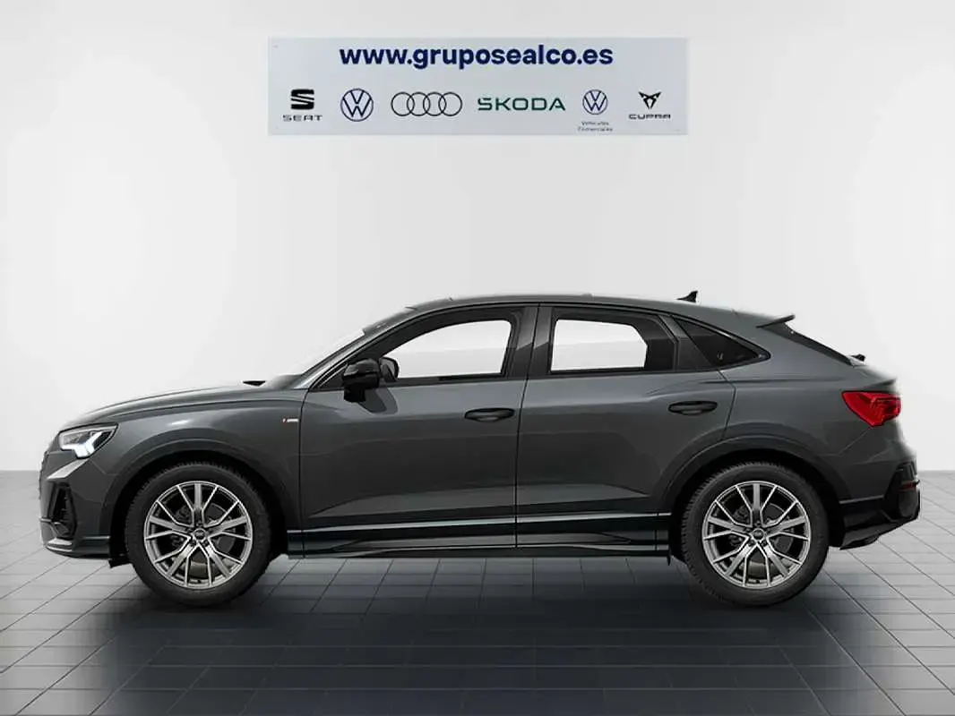 Usado Audi Q3 Sportback S-Line 150 CV (110 kW) 2022 Gris SUV