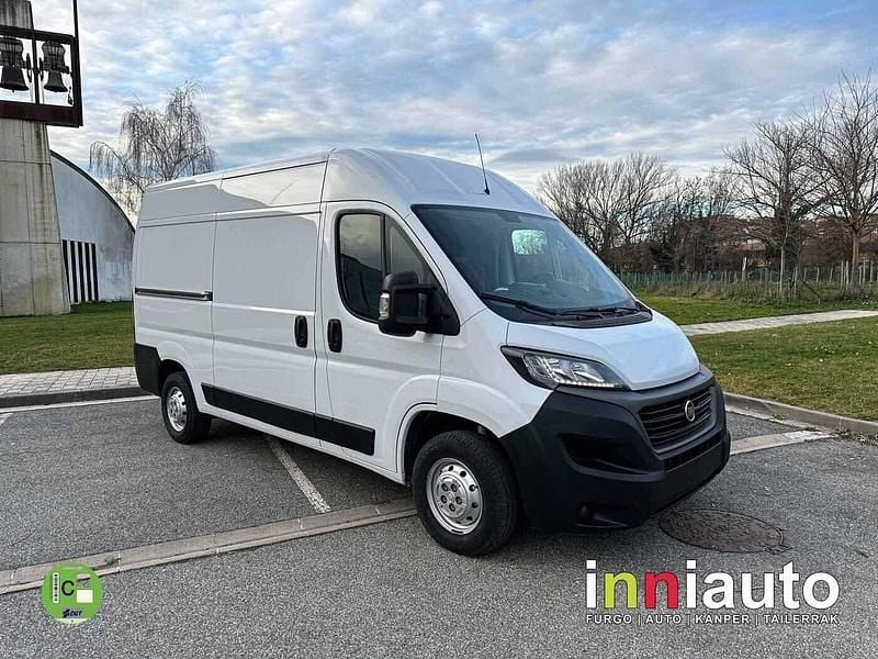 Blanco Usado 2019 Fiat Ducato Van | 17.500 € (Precio justo) - Imagen 1/4