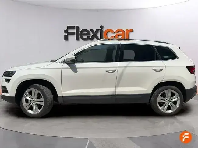 Usado Skoda Karoq Ambition 150 CV (110 kW) 2019 Blanco SUV