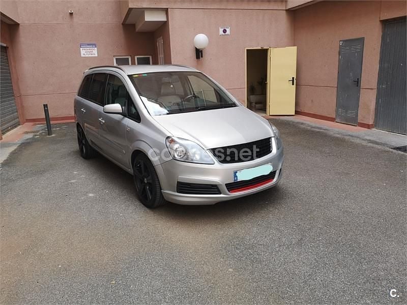 Usado Opel Zafira Enjoy 105 CV (77 kW) 2008 Beige Monovolumen