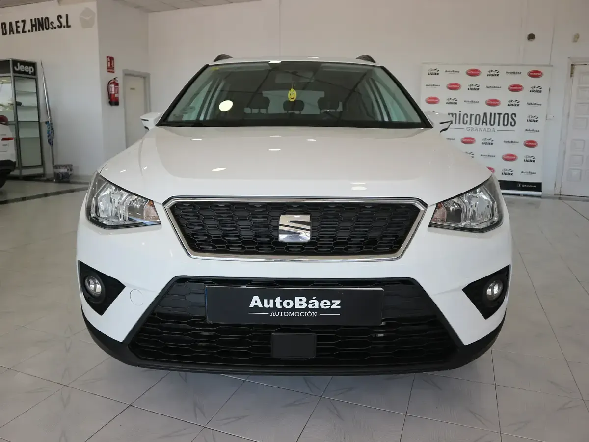 Usado Seat Arona Ecomotive 95 CV (69 kW) 2020 Blanco SUV