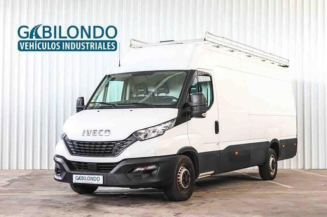Usado Iveco Daily 135 CV (99 kW) 2020 Blanco Berlina