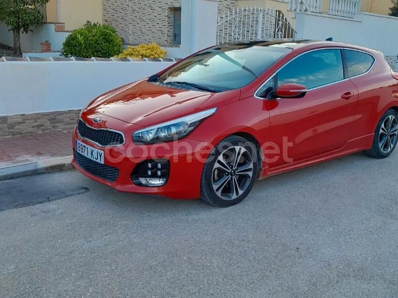 Rojo Usado 2018 Kia ProCeed GT-Line Utilitario | 13.400 € (Super precio) - Imagen 1/4