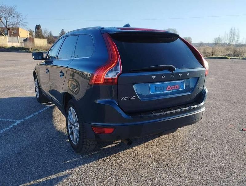 Używany Volvo XC60 Summum 185 KM (136 kW) 2009 Niebieski SUV