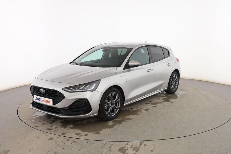 Usado Ford Focus ST-Line 155 CV (114 kW) 2023 Gris Berlina