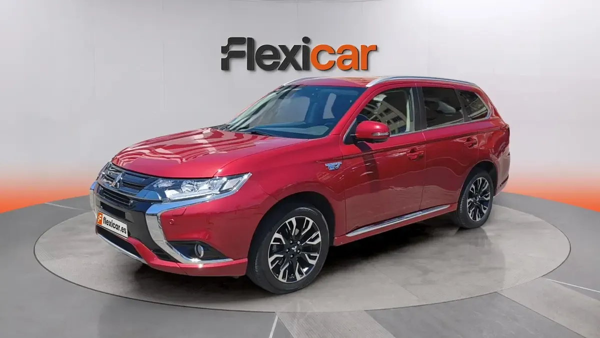 Usado Mitsubishi Outlander P-HEV 203 CV (149 kW) 2018 Rojo SUV