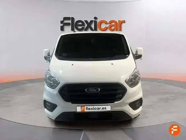 Usado Ford Tourneo Custom Trend 130 CV (95 kW) 2021 Blanco Van
