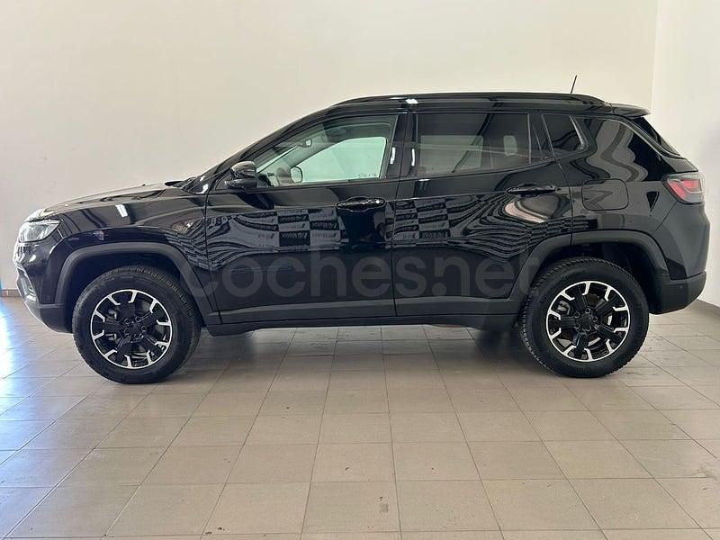 Occasion Jeep Compass Trailhawk 240 ch (176 kW) 2024 Noir SUV